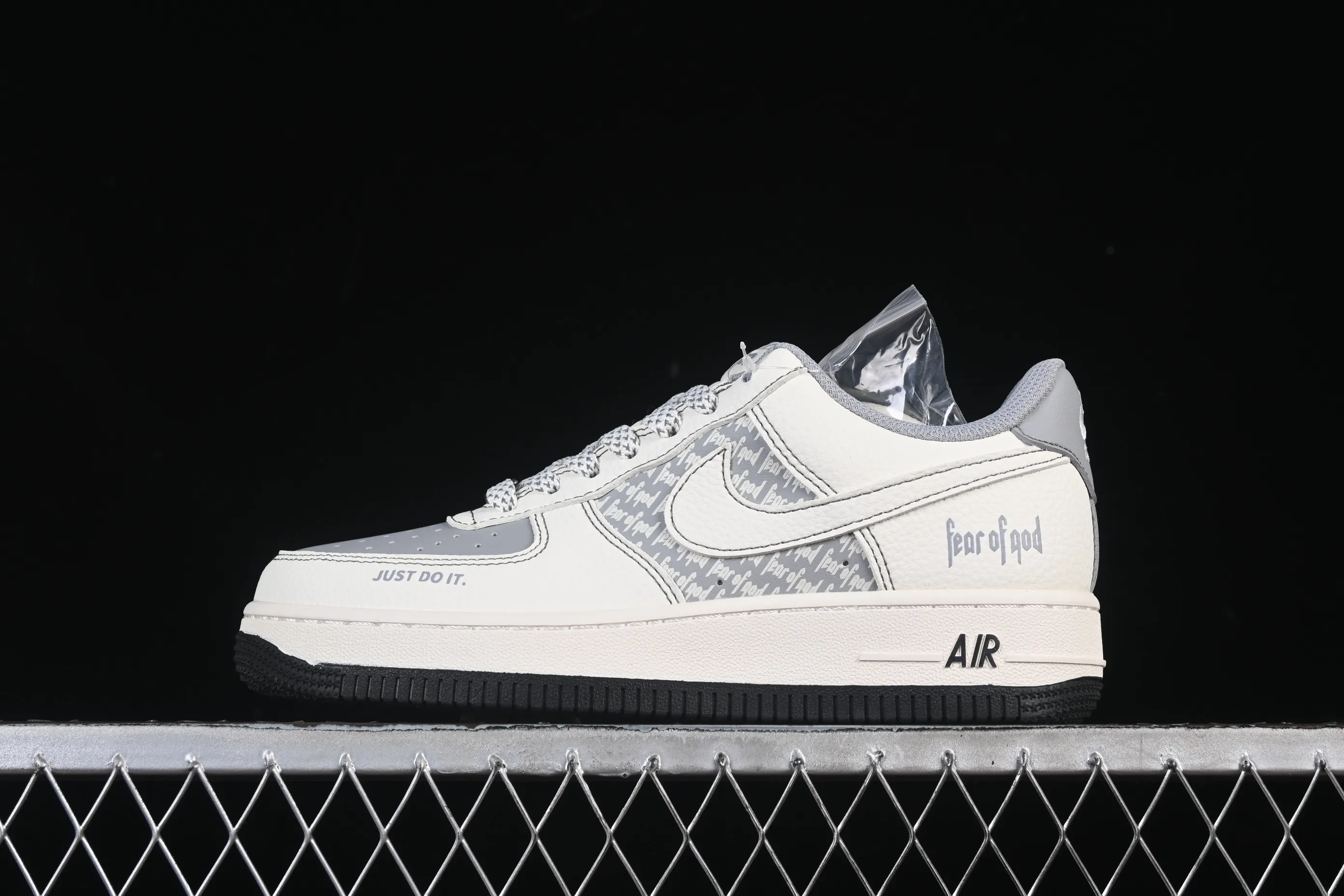 All Categories Nk Air Force 1 Air Force Series Nk Air Force 1 Low Air Force Low NIke Air Force 1'07 Low Joint Beige Black Starry Air Force 1 Low-top Casual Sneakers JP8028-008